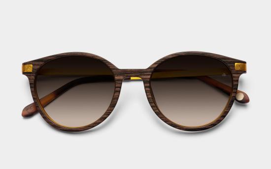 Preview: First Lady (Royal Chestnut)