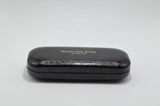 Ruud van Dyke Etui Hartschlale Schwarz