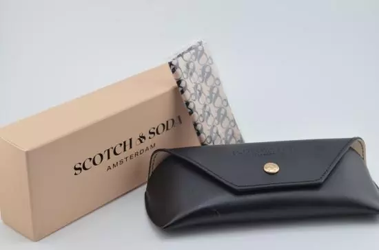 Softcase Etui - Farbe Schwarz + Tuch