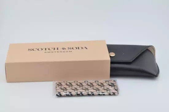 Scotch & Soda Softcase Etui - Farbe Schwarz + Tuch