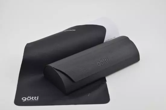 Götti Switzerland Hartschaltenetui - Farbe Schwarz - Rund
