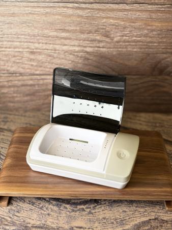 Kapak Elektronischer UV-C Hörgerätetrockner und Luftentfeuchter (Trockenbox)