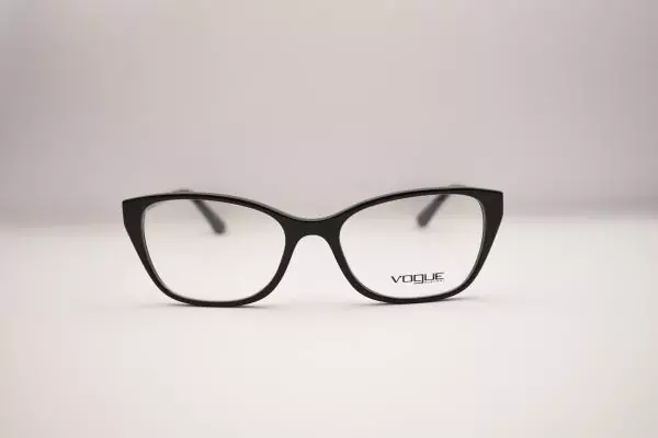 Vogue VO5190 (W44)