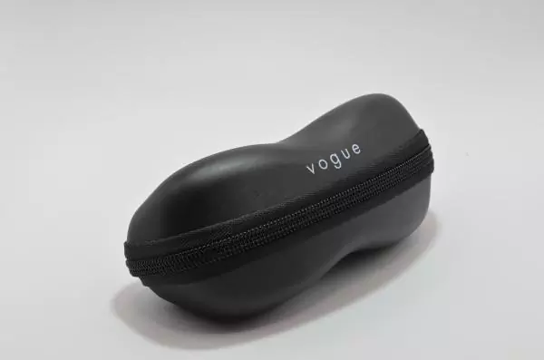 Vogue Softcase Etui - Farbe Schwarz