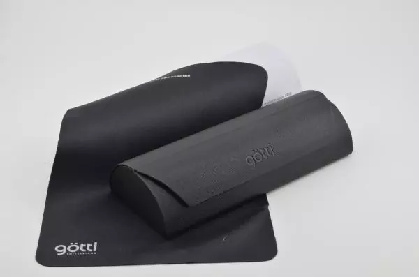 Götti Switzerland Hartschaltenetui - Farbe Schwarz - Rund