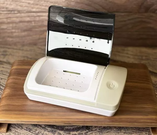 Kapak Elektronischer UV-C Hörgerätetrockner und Luftentfeuchter (Trockenbox)