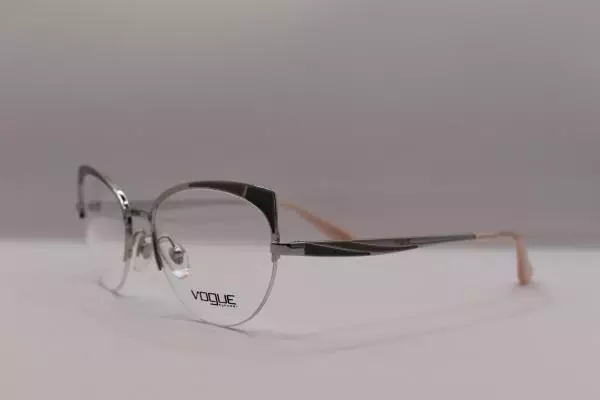 Vogue VO4153 (323)