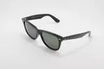 Die Brille RB2140 gibt es auch in der Farbe Schwarz