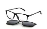 Die Brille UN822 gibt es auch in der Farbe Schwarz