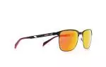 Die Brille REDMS106 gibt es auch in der Farbe Schwarz